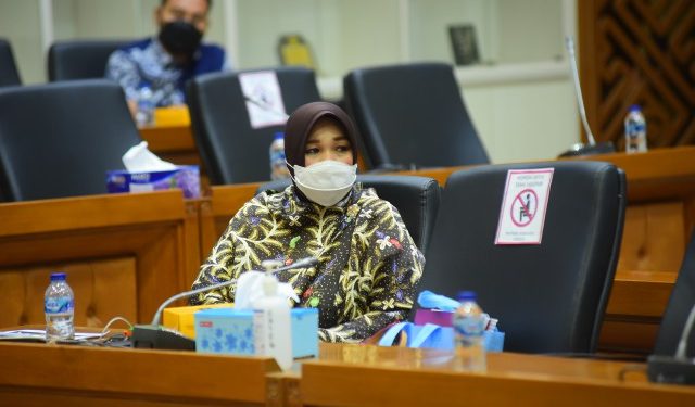 Anggota Badan Legislasi (Baleg) DPR RI Illiza Saaduddin Djamal dalam rapat dengar pendapat umum Baleg DPR RI bersama Komnas Perempuan terkait RUU Penghapusan Kekerasan Seksual (PKS) di Gedung DPR RI, Senayan, Jakarta, Senin (29/3/2021). Foto: Jaka/nvl