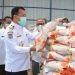 Gubernur Jambi saat mengecek stok beras di Bulog Divre Jambi beberapa waktu lalu.