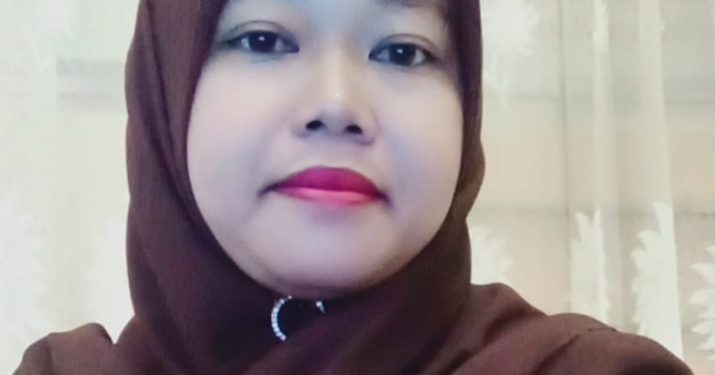 Tuti Rosmalina SHI. MA selaku
Sekretaris Peduli Serumpun Jambi (Foto : dokumen pribadi)