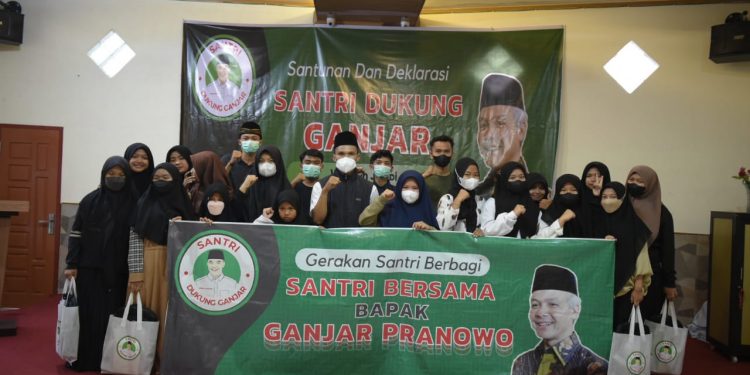 Santri Dukung Ganjar Jambi
usai deklarasi. (Foto : istimewa)