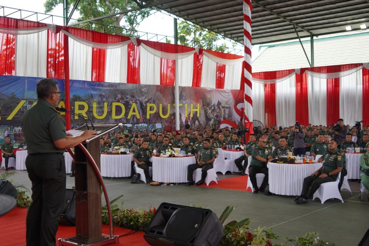 Pangdam Sriwijaya memberikan arahan. (Foto : Penrem Gapu)