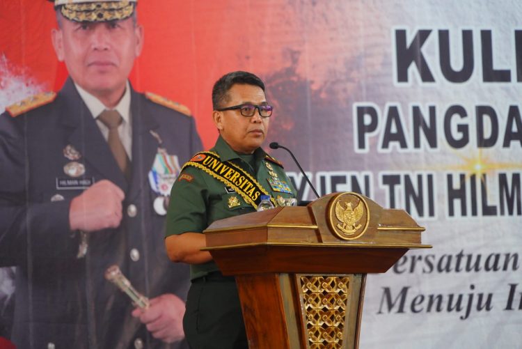 Pangdam Sriwijaya saat beri kuliah umum di UNJA. (Foto : Penrem Gapu)