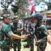 Pangdam Sriwijaya bersama Danrem Gapu meninjau Satgas Pamtas RI-PNG Yonif Raider 142/KJ. (Foto : Penrem Gapu)