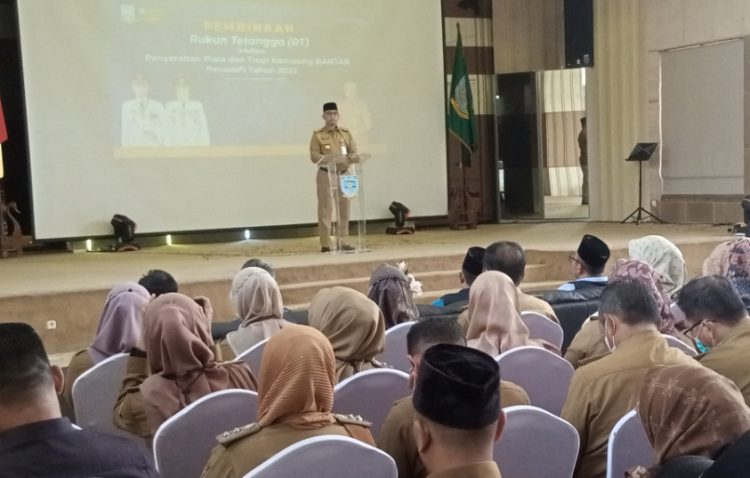 Fasha sampaikan besarnya manfaat inovasi Kampung Bantar. (Foto : Rolan - sinarjambi.com)