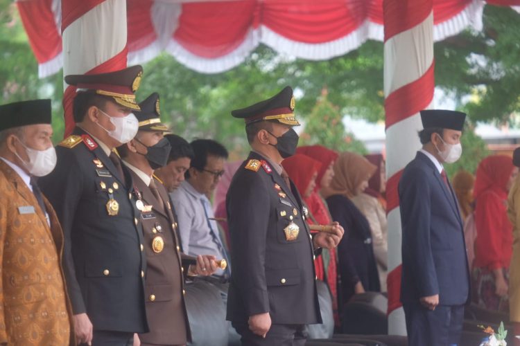 Kapolda Jambi Hadiri HUT Ke-77 TNI di Makorem Gapu. (Foto : ist)