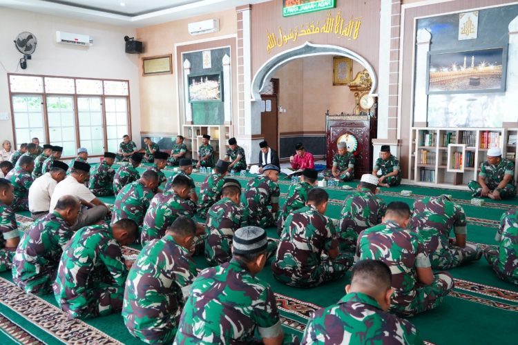 Korem 042/Gapu Gelar Peringatan Maulid Nabi Muhammad. (Foto : ist)