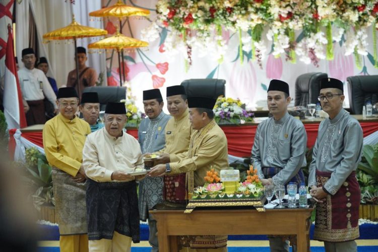 Al Haris hadiri HUT Ke-23 Sarolangun. (Foto : ist)