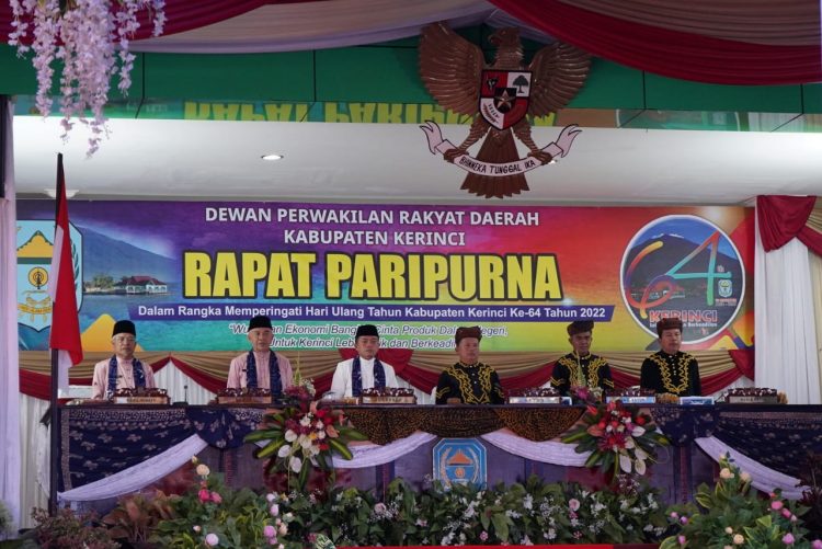 Al Haris Apresiasi Pembangunan Pemkab Kerinci. (Foto : ist)