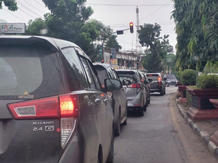 Kapolda Jambi Tak mau ada mobil pengawalan saat kunker ke daerah. (Foto : ist)