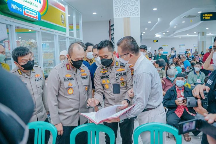 Bhakti Kesehatan RS Bhayangkara Polda Sumsel Bersama Yayasan Buddha Tzu Chi. (Foto : ist)