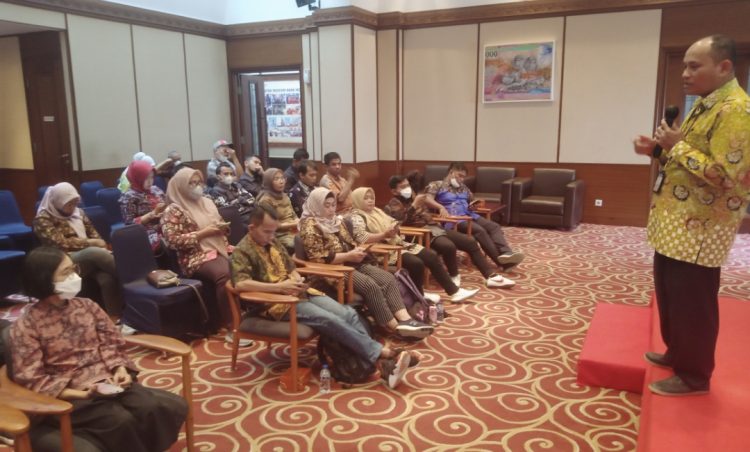 Forweb Jambi Kunjungi Meseum Bank Indonesia. (Foto : Rolan - sinarjambi.com)