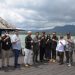 Anggota Komisi IV DPR Yohanes Fransiskus Lema  foto bersama dalam Kunjungan Kerja Reses Komisi IV DPR RI ke Danau Batur ke Provinsi Bali, Selasa (20/12/2022). Foto: Eky/Man