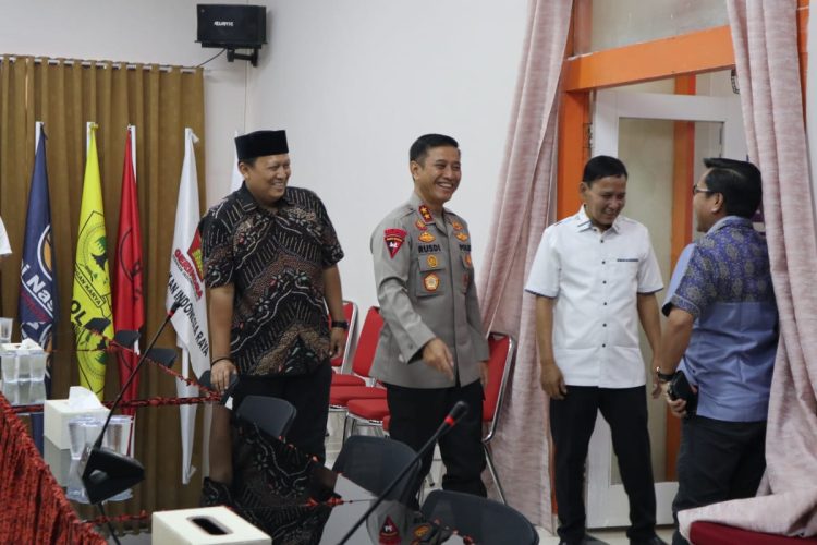 Kapolda Sambangi KPU Provinsi Jambi. (Foto : ist)