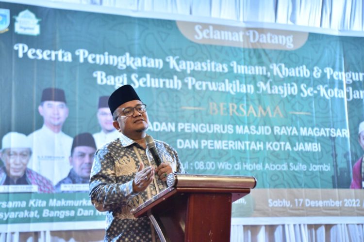 Wawako Maulana Buka Secara Resmi Pelatihan Peningkatan Kapasitas Imam se-Kota Jambi. (Foto : ist)