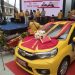 Bank Jambi Serahkan 11 Mobil dan 11 Motor Undian Siginjai Skakmat. (Foto : Rolan - sinarjambi.com)