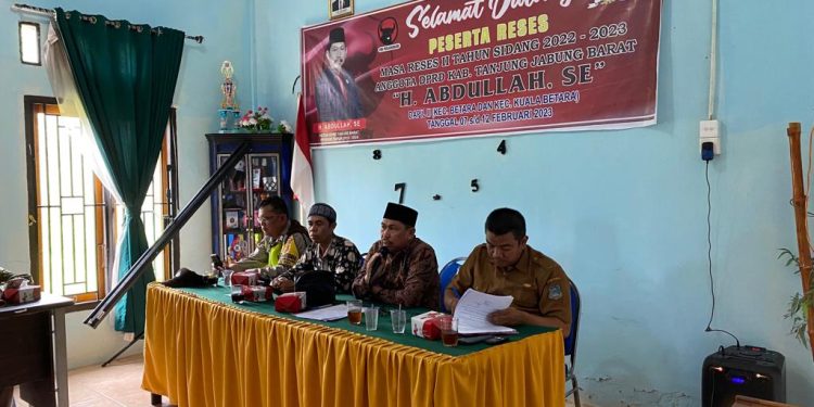 Ketua DPRD Tanjab Barat Serap Aspirasi Masyarakat Desa Lubuk Terentang. (Foto : ist)