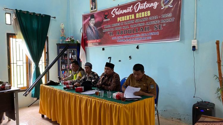 Ketua DPRD Tanjab Barat Serap Aspirasi Masyarakat Desa Lubuk Terentang. (Foto : ist)