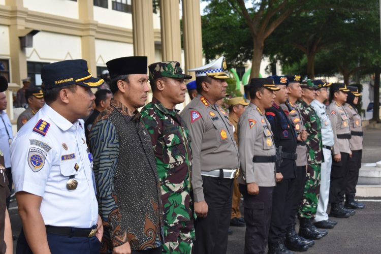 Kasrem 042/Gapu Hadiri Apel Gelar Pasukan Operasi Keselamatan 2023. (Foto : ist)