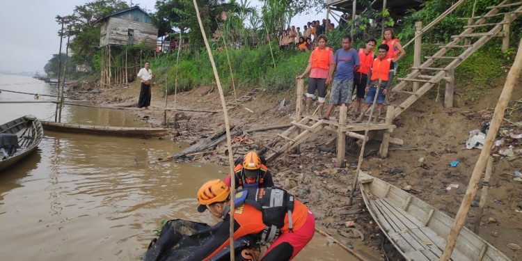 Wilson ABK yang Tenggelam Ditemukan Mengapung di Sungai Batanghari. (Foto : ist)