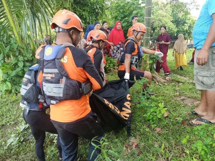 Novrianda Ditemukan Tim SAR Gabungan Sejauh 3,5 KM. (Foto : ist)