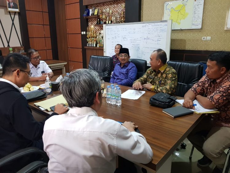 Bupati Tanjabbar Gelar Pertemuan dengan Balai Pelaksanaan Jalan Nasional Jambi. (Foto : ist)