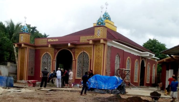 Bupati Mashuri Bangun Mushola Secara Pribadi. (Foto : ist)