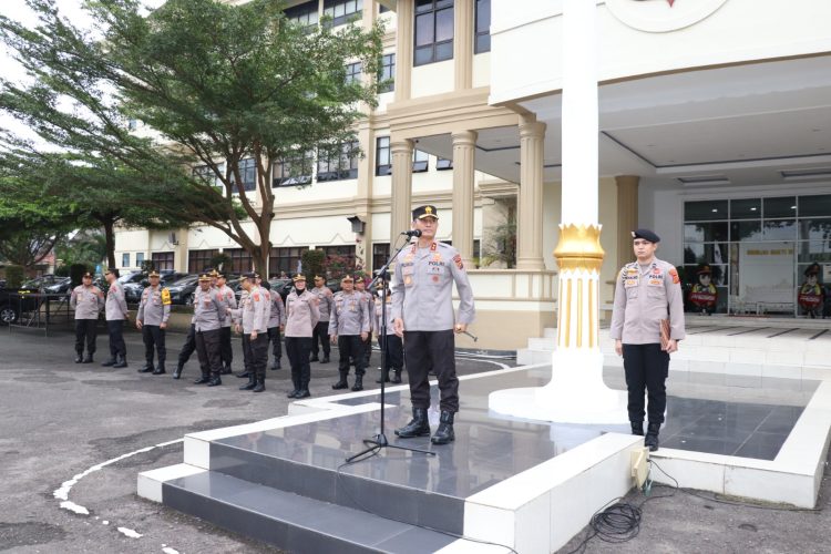 Kapolda Jambi Langsung Pimpin Apel Pagi. (Foto : ist)