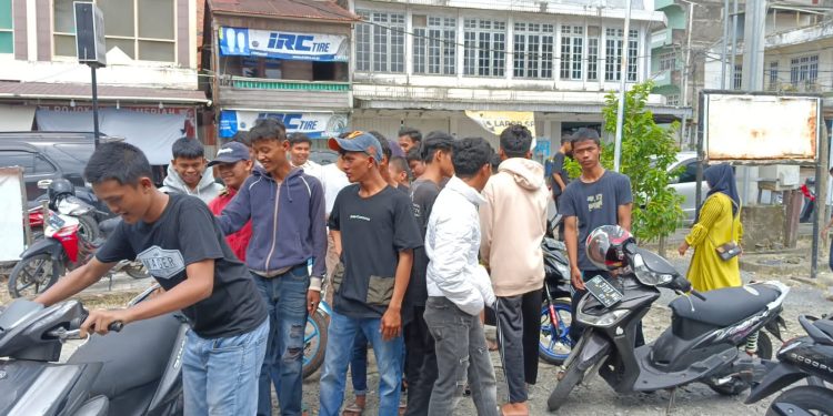Puluhan Remaja di Kuala Tungkal Diamankan Hendak Buat Konten Perang Sarung. (Foto : ist)