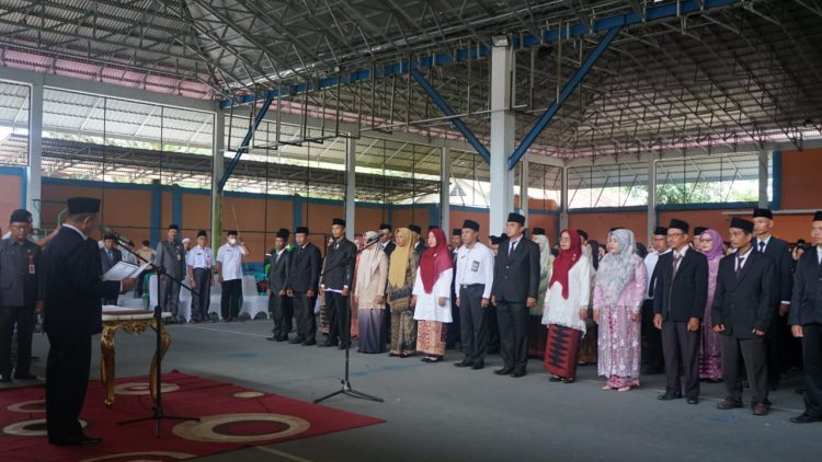 Bupati Merangin Lantik 432 Orang Pejabat Fungsional dan Kepala Sekolah. (Foto : Yazdi - sinarjambi.com)