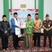 Menteri ATR/Kepala BPN Serahkan Sertipikat Tanah Wakaf untuk NU dan Muhammadiyah. (Foto : ist)