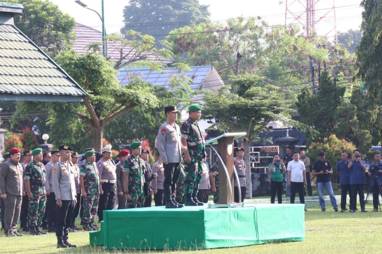 Kapolda Jambi dan Danrem Gapu Pimpin Apel Gabungan Persiapan Kunker Presiden Jokowi. (Foto : ist)