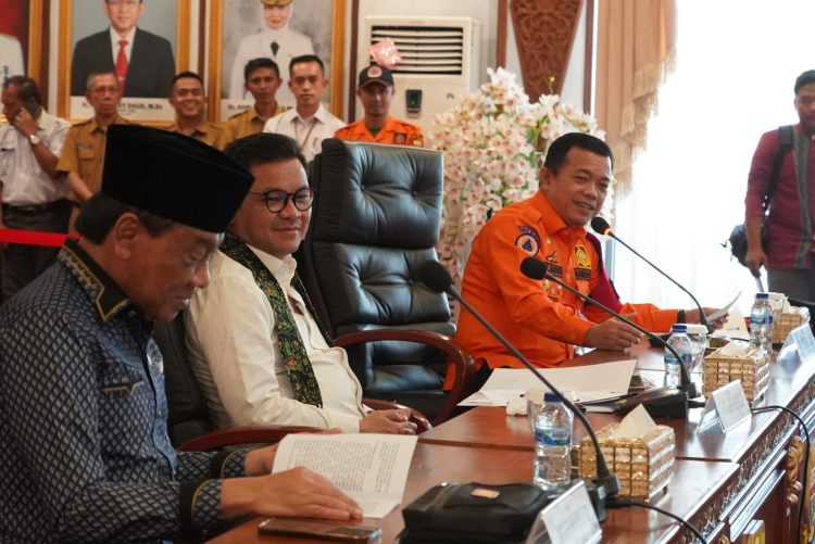 Gubernur Al Haris Terima Kunjungan Kerja Komisi VIII DPR RI. (Foto : ist)