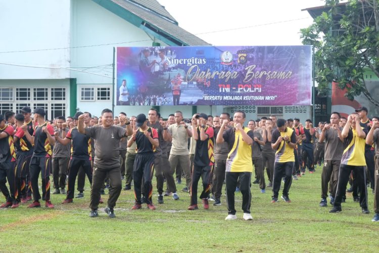 Polda Jambi-Korem Gapu Olahraga Bersama Perkuat Sinergitas. (Foto : ist)