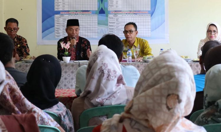 Pedagang Kantin PKK Merangin Direlokasi Ke Pasar Rakyat. (Foto : ist)