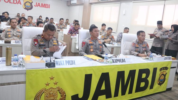 Irjen Rusdi Hartono Beri Arahan ke Jajaran Polda Jambi. (Foto : ist)