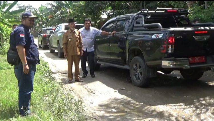 Jalan Koto Baru-Muara Jernih akan Dibangun Melalui Dana DAK. (Foto : Yazdi - sinarjambi.com)