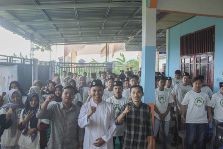 Santri Dukung Ganjar Adakan Training Usaha Coffee Shop di Kerinci. (Foto : ist)