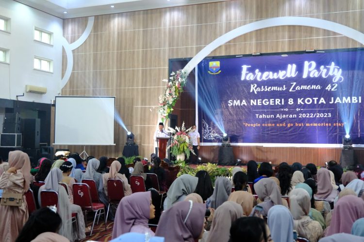 Wagub Sani minta jangan berhenti melangkah dalam menggapai cita-cita. (Foto : ist)