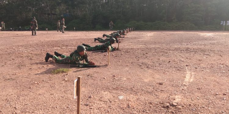 Korem 042/Gapu Gelar Latihan Menembak. (Foto : ist)