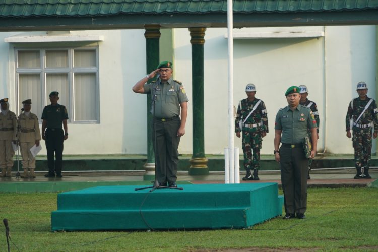 Upacara Bendera Tingkatkan Nasionalisme Prajurit Korem 042/Gapu. (Foto : ist)