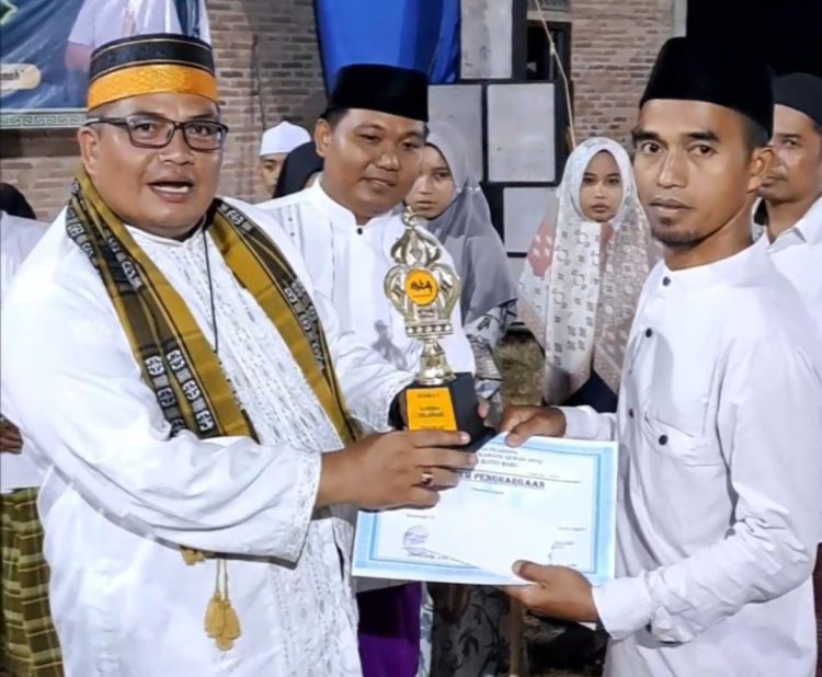 Ketua DPRD Merangin (kiri) Siap Ajak Pemenang Tur Wisata. (Foto : ist)