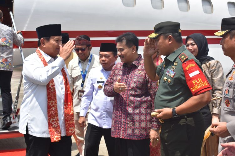 Danrem Gapu Sambut Kedatangan Menteri Pertahankan RI. (Foto : ist)