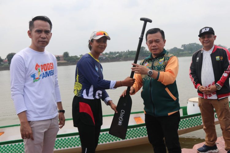 Cabor Dayung Kebanggaan Jambi. (Foto : ist)