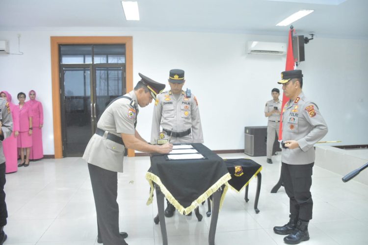 Irjen Rusdi Hartono Pimpin Sertijab Irwasda Polda Jambi. (Foto : ist)