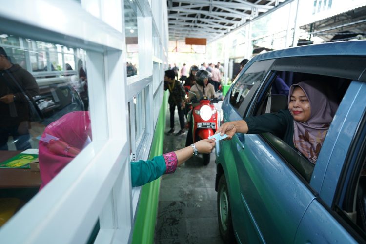 Kota Jambi Kini Miliki Drive Thru Layanan Dukcapil. (Foto : ist)