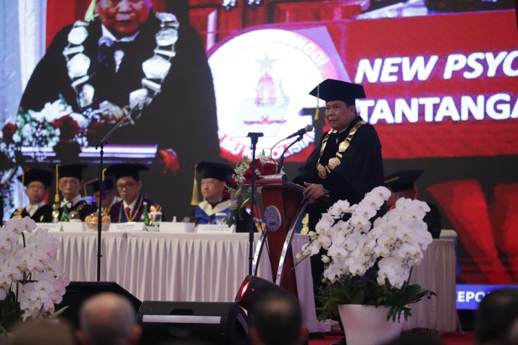 Kepala BNN Dikukuhkan Sebagai Guru Besar Tetap Ilmu Kepolisian. (Foto : ist)