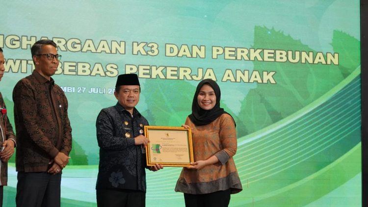 Pemerintah dan Perusahaan Berkomitmen Perkebunan Kelapa Sawit Bebas Pekerja Anak. (Foto : ist)