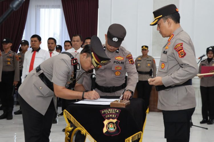 Kapolresta Jambi Pimpin Sertijab Kasat Narkoba. (Foto : ist)