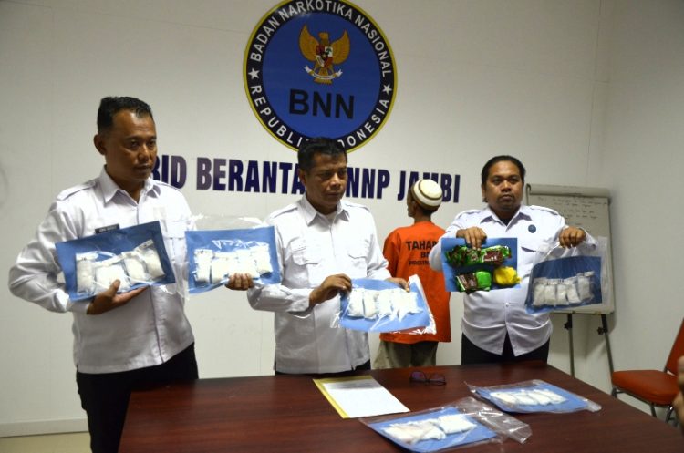 BNNP Jambi Ciduk Seorang Petani Kurir Sabu. (Foto : ist)
