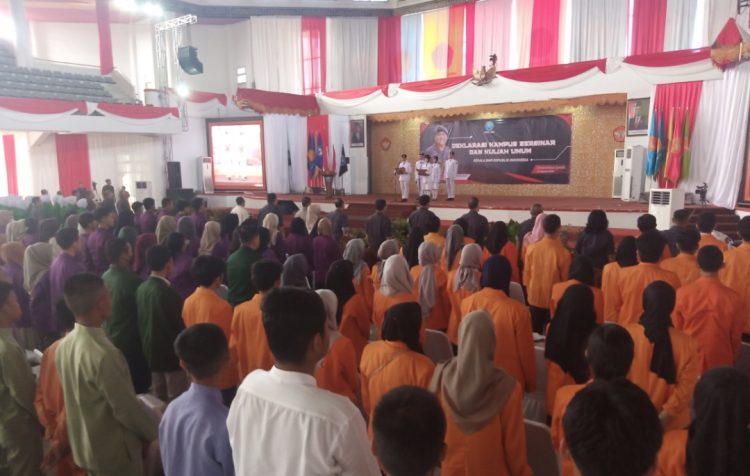 Pembacaan deklarasi Kampus Bersinar di Unja. (Foto : Rolan - sinarjambi.com)